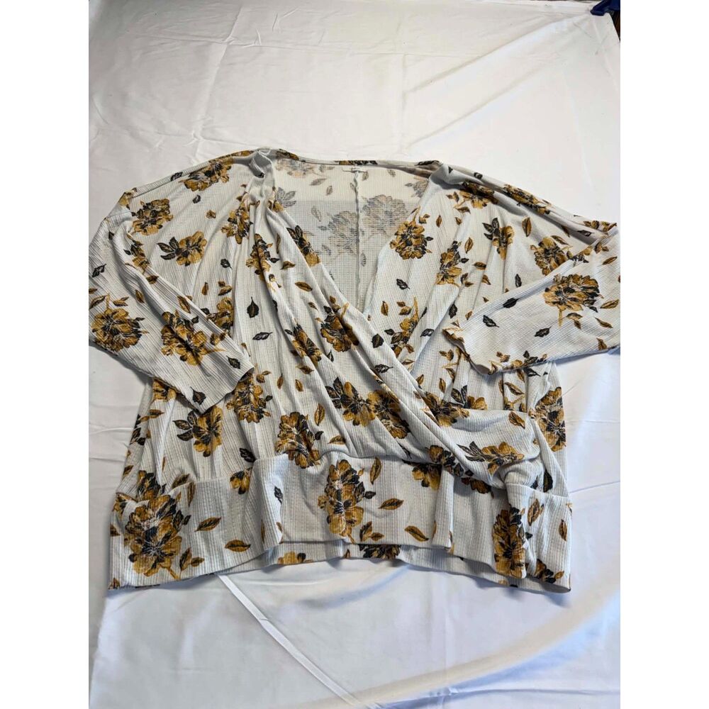 Livi By Lane Bryant Mock Wrap Shirt Size 22/24